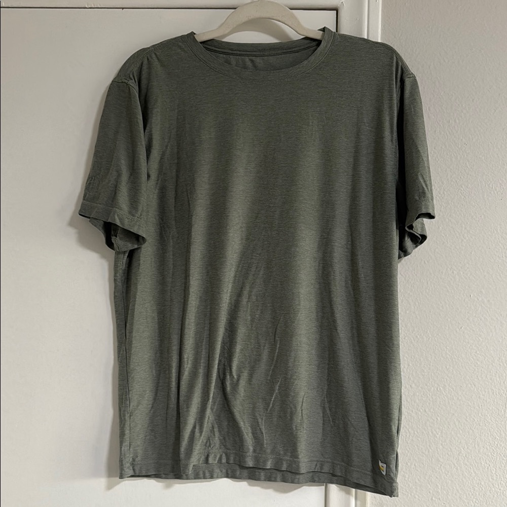 Vuori Men’s Tee Shirt